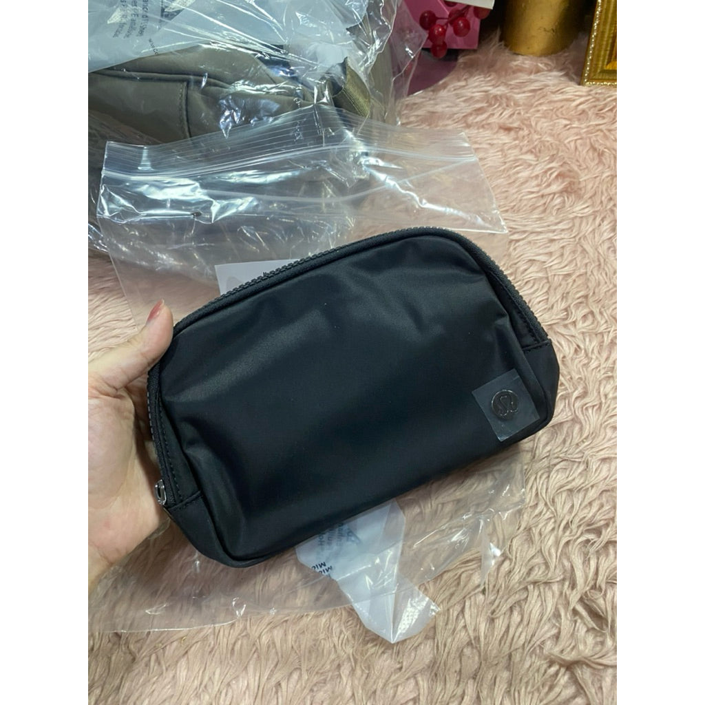 ORIG & IMPORTED Lululemon Everywhere Belt Nylon Small Bag 1L Black Pink