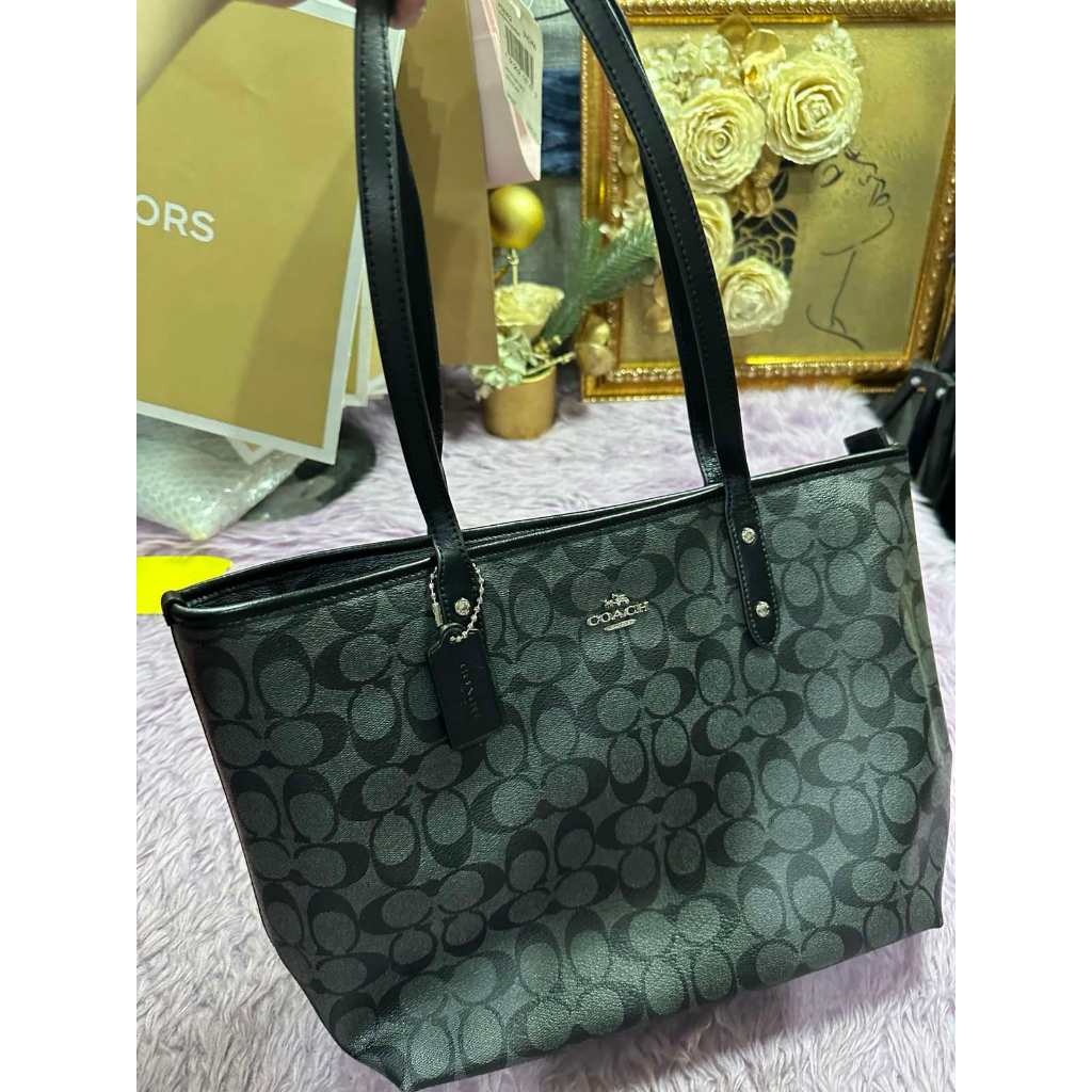 ORIG & IMPORTED CCH City Zip Tote In Signature Canvas Black Bag