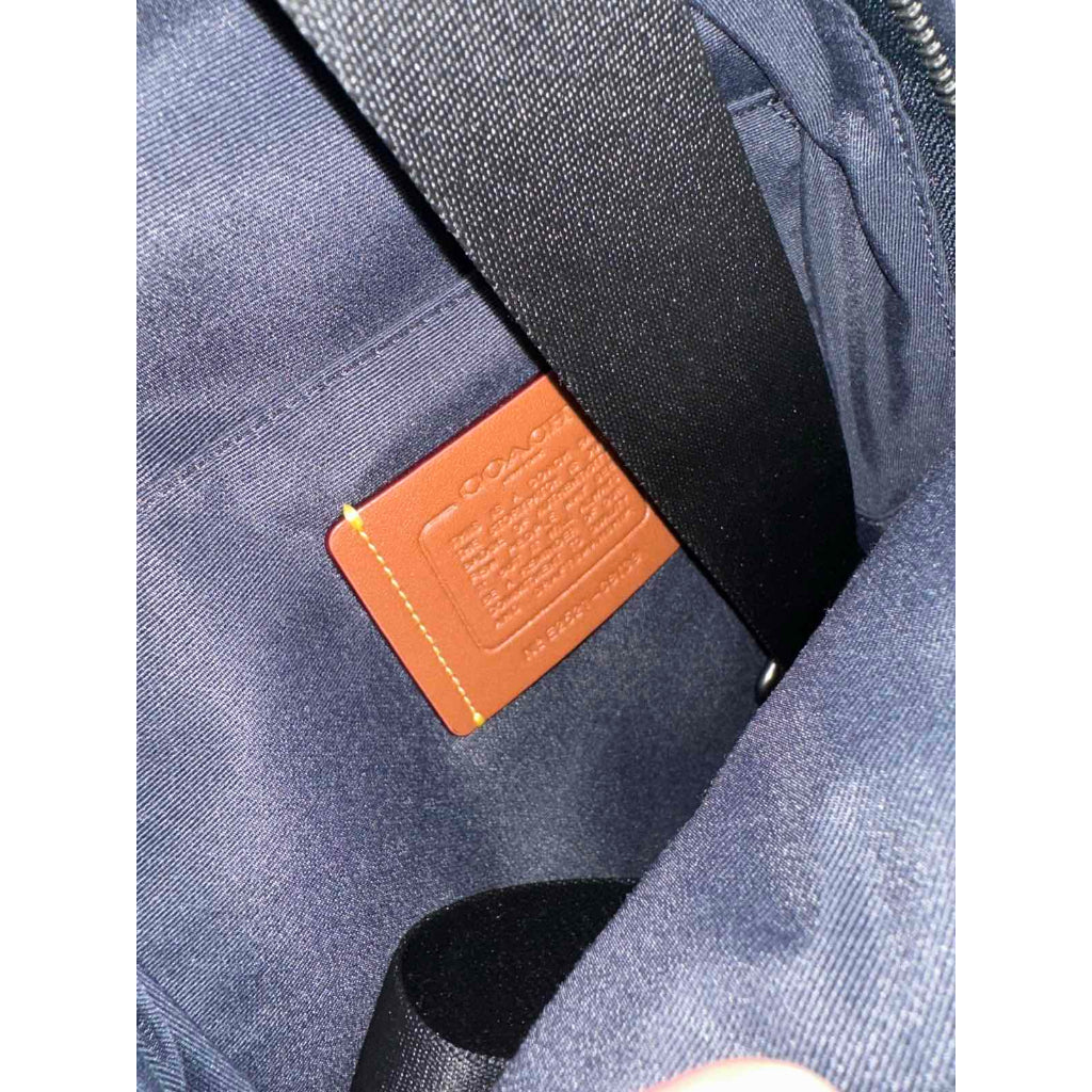 ORIG & IMPORTED CCH NWest Pack With Varsity Stripe Men Body Bag Navy/Red