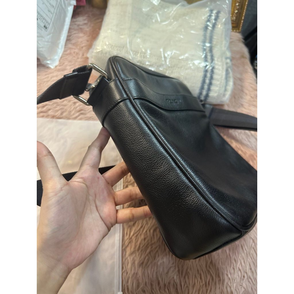 ORIG Preloved CCH Charles Flight Men Black Bag