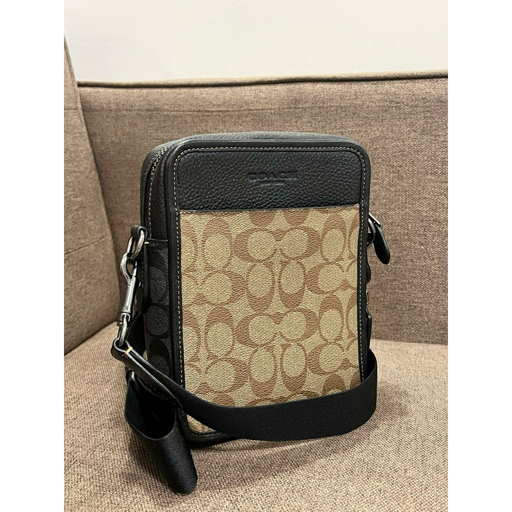 ORIG & IMPORTED CCH Sullivan Crossbody Men Bag In Signature Canvas Charcoal Khaki