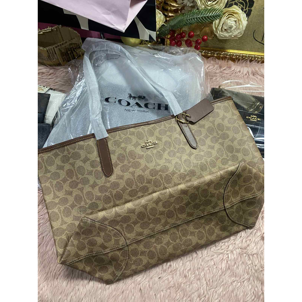 ORIG & IMPORTED CCH City Tote Large Bag In Signature Canvas Khaki Brown