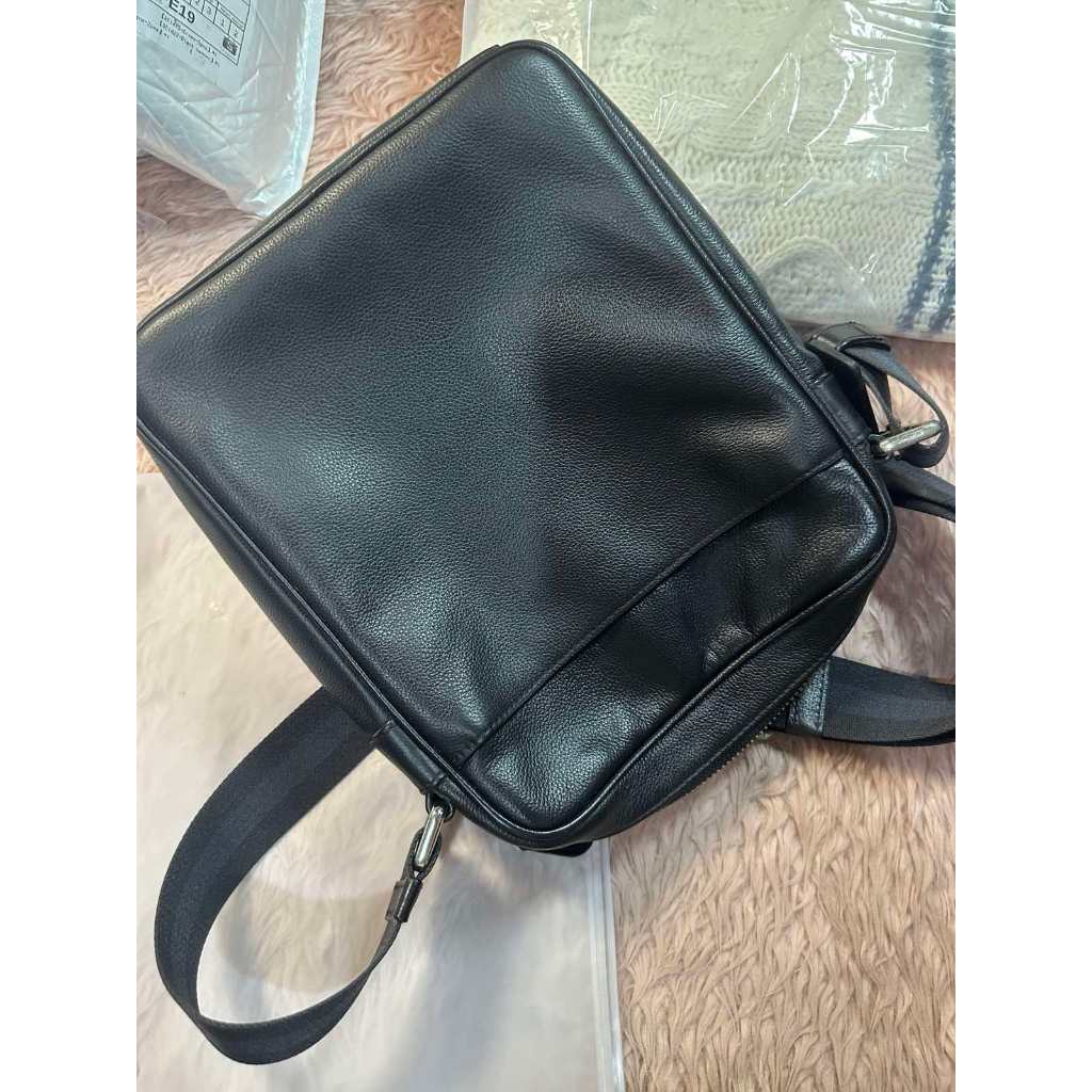 ORIG Preloved CCH Charles Flight Men Black Bag