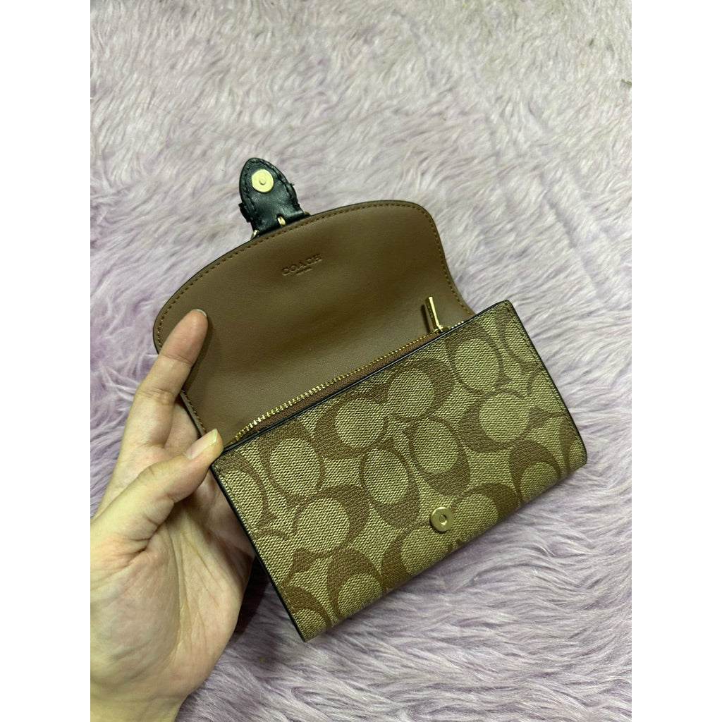 ORIG & IMPORTED CCH Kleo Medium Flap Black Wallet