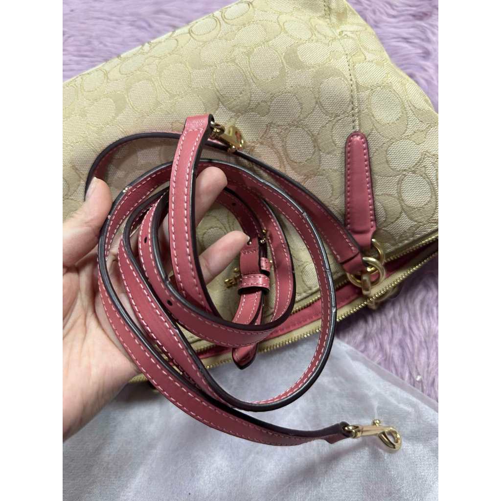 ORIG Preloved CCH Signature Small Kelsey Satchel Pink Bag