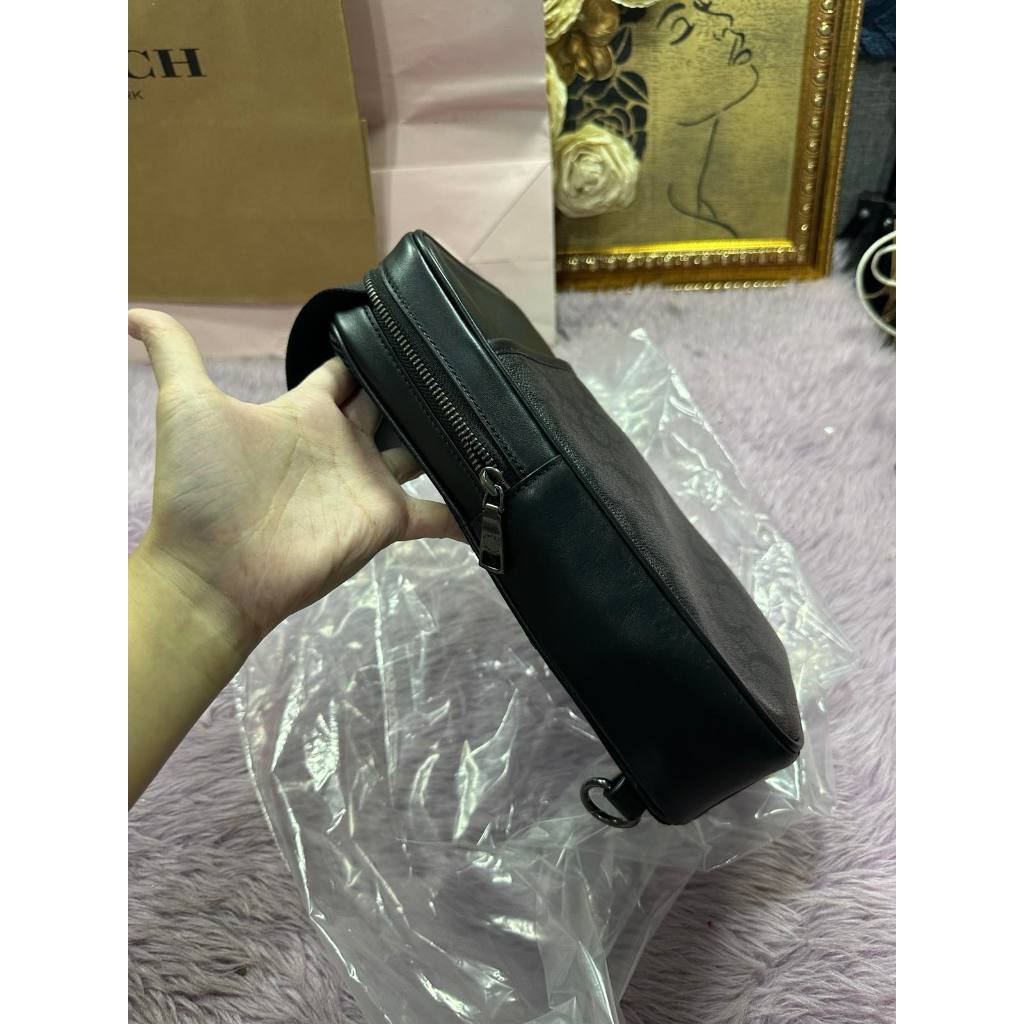 ORIG & IMPORTED CCH Turner Pack Men Black Body Bag