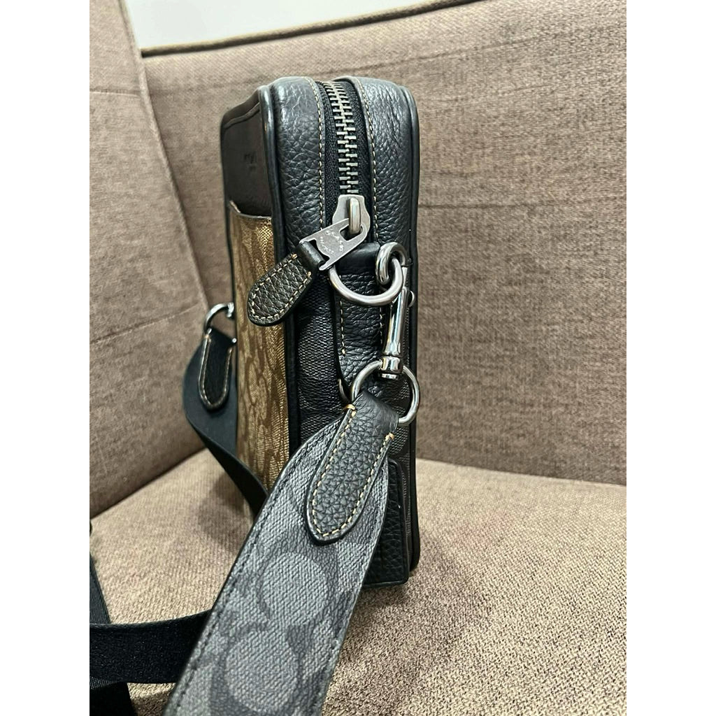 ORIG & IMPORTED CCH Sullivan Crossbody Men Bag In Signature Canvas Charcoal Khaki