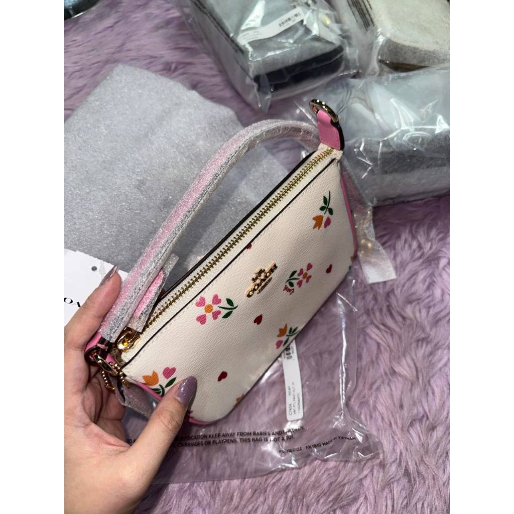 ORIG & IMPORTED CCH Nolita 19 In Floral White Small Kilikili Bag
