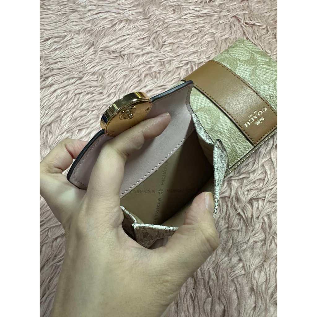 ORIG Preloved MK Trifold Small White/Pink Wallet