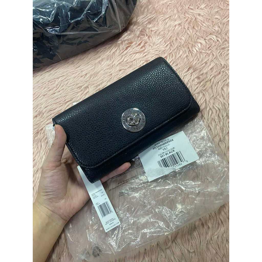 ORIG & IMPORTED MJ The Wallet on Chain Black Bag with turn lock