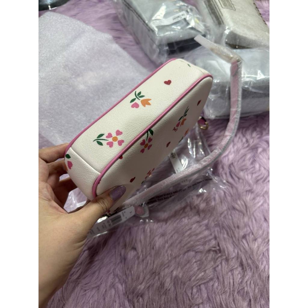 ORIG & IMPORTED CCH Nolita 19 In Floral White Small Kilikili Bag