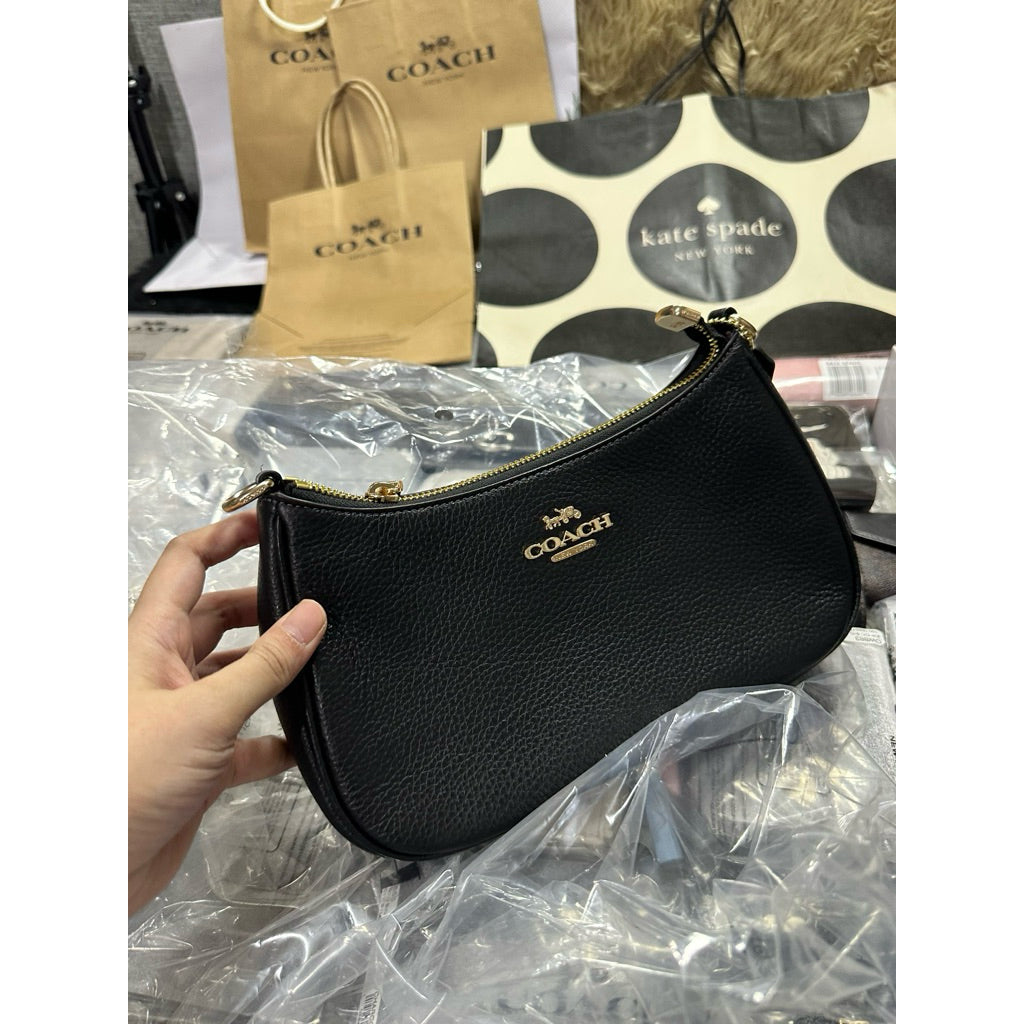 ORIG & IMPORTED CCH Teri Crossbody Bag in Black with Shoulder Strap
