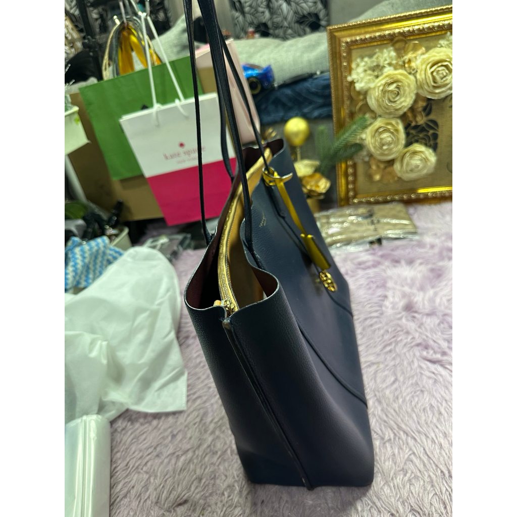 ORIG Preloved TB Perry Triple Compartment Large Tote Black Blue