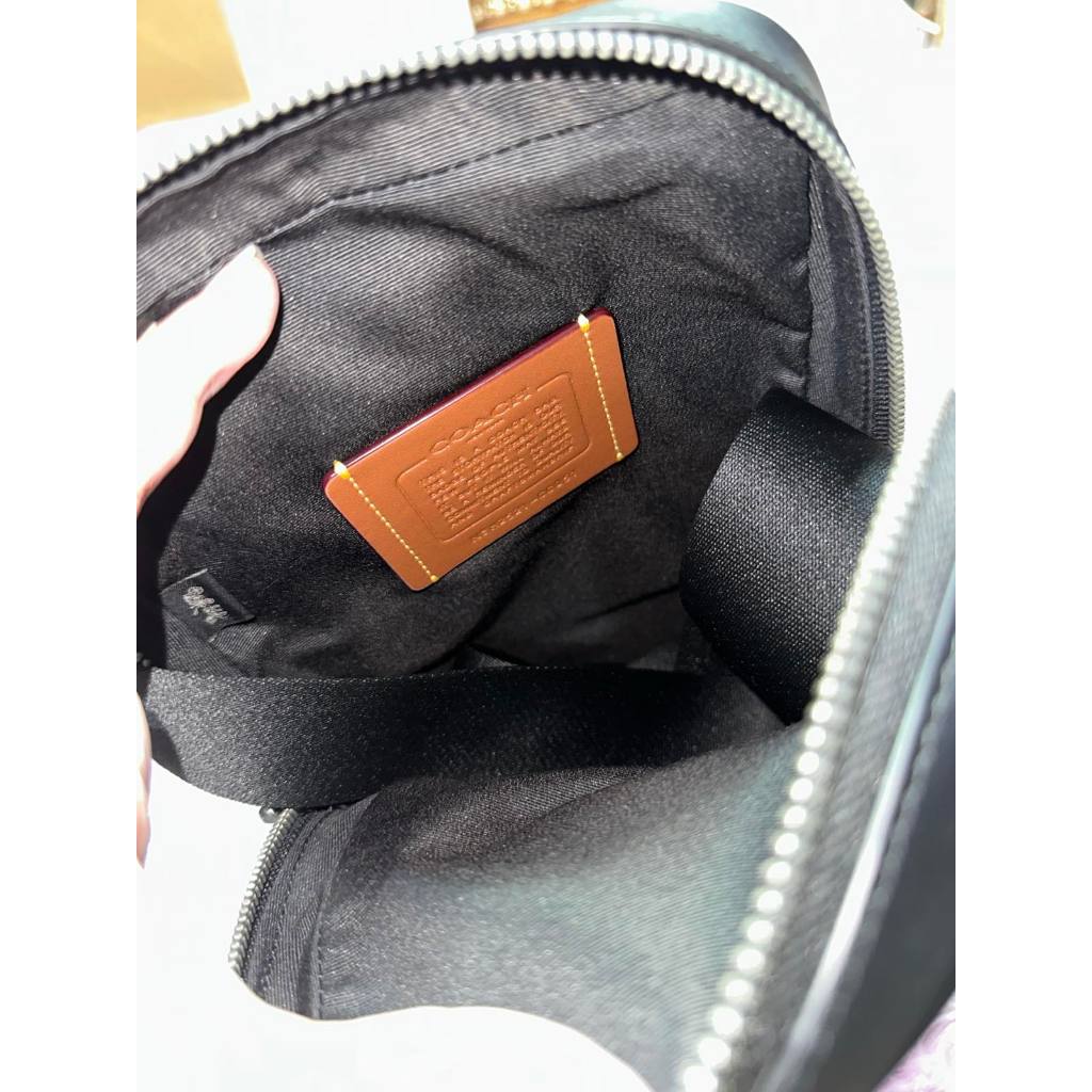 ORIG & IMPORTED CCH Turner Pack Men Black Body Bag