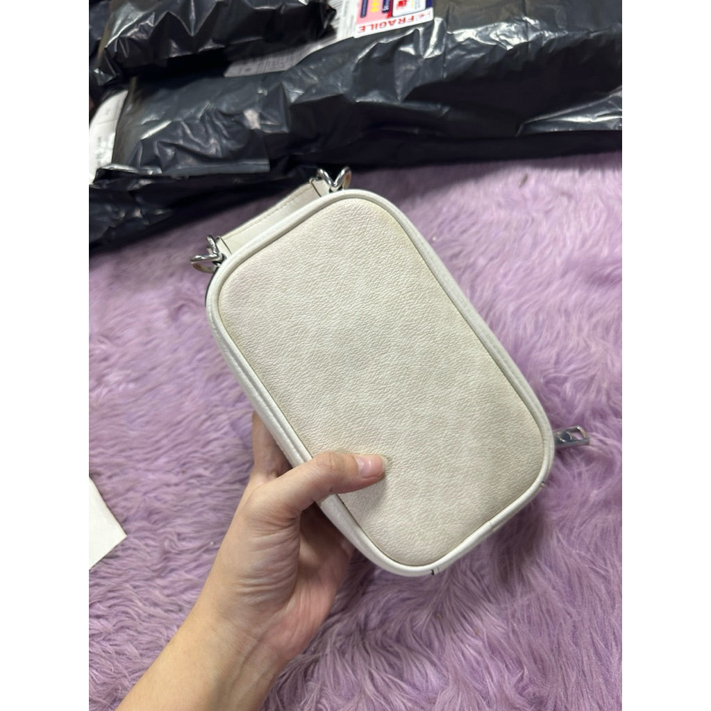 ORIG Preloved CCH Eva Phone Crossbody Small White Bag