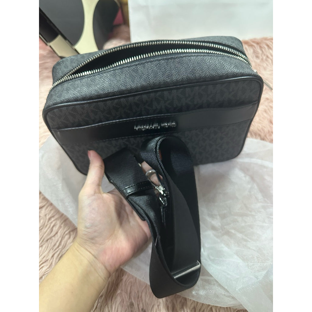 ORIG Preloved MK Kenly Large Logo Crossbody Black Camera Bag