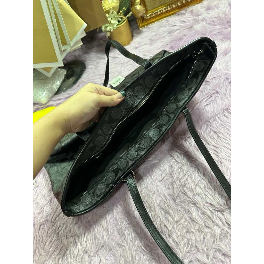 ORIG & IMPORTED CCH City Zip Tote In Signature Canvas Black Bag