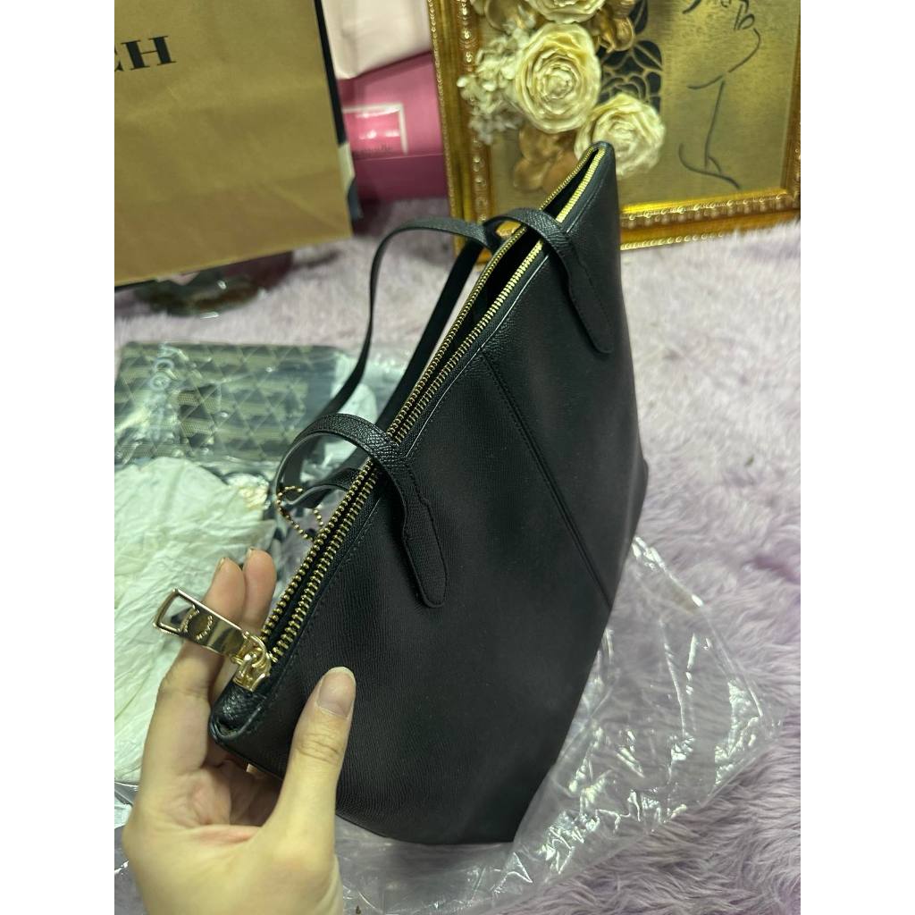 ORIG Preloved CCH Zip Top Tote Medium Black Bag