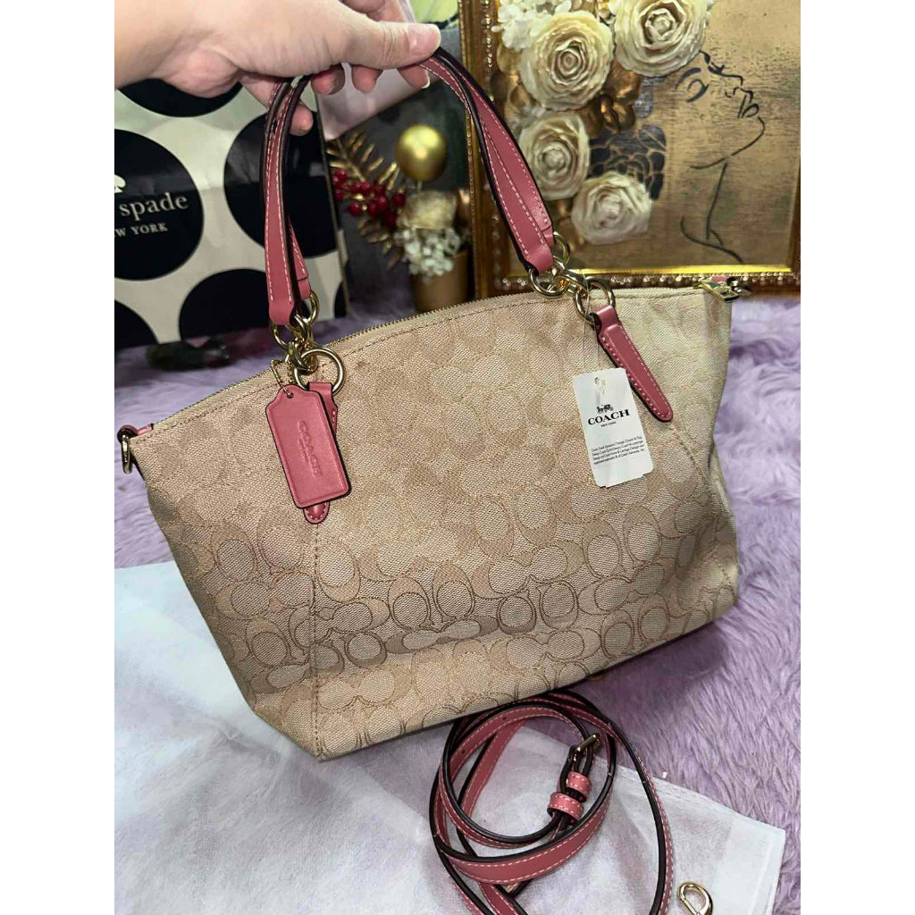 ORIG Preloved CCH Signature Small Kelsey Satchel Pink Bag