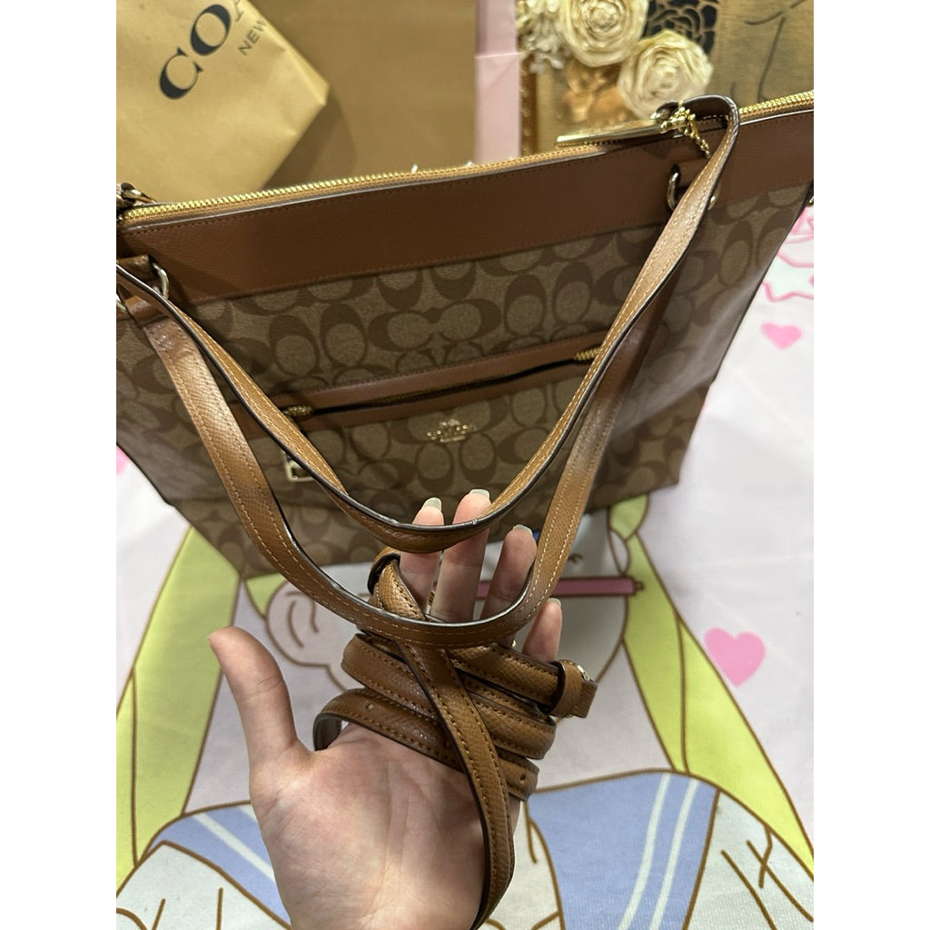 ORIG & IMPORTED CCH RARE Signature Tyler Tote Large Bag in Khaki Brown