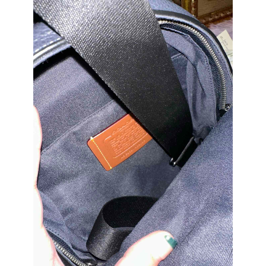 ORIG & IMPORTED CCH NWest Pack With Varsity Stripe Men Body Bag Navy/Red