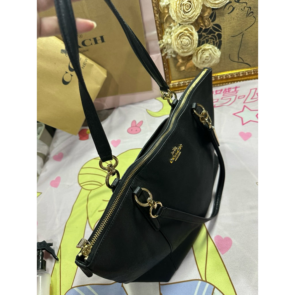 ORIG Preloved CCH F57526 Ava Tote In Crossgrain Leather Handbag Black Bag