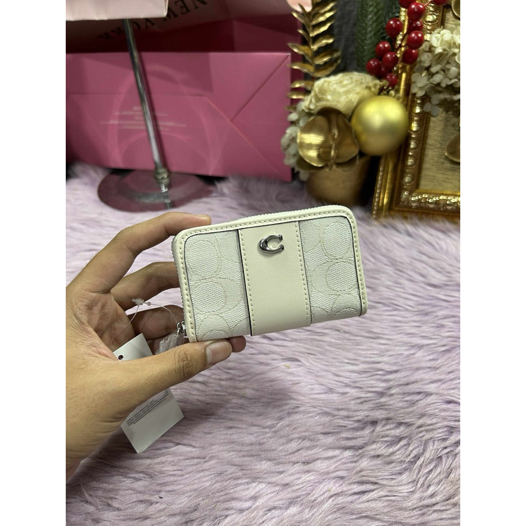 ORIG & IMPORTED CCH Essential Small Zip Around Card Case In Signature Jacquard White Wallet