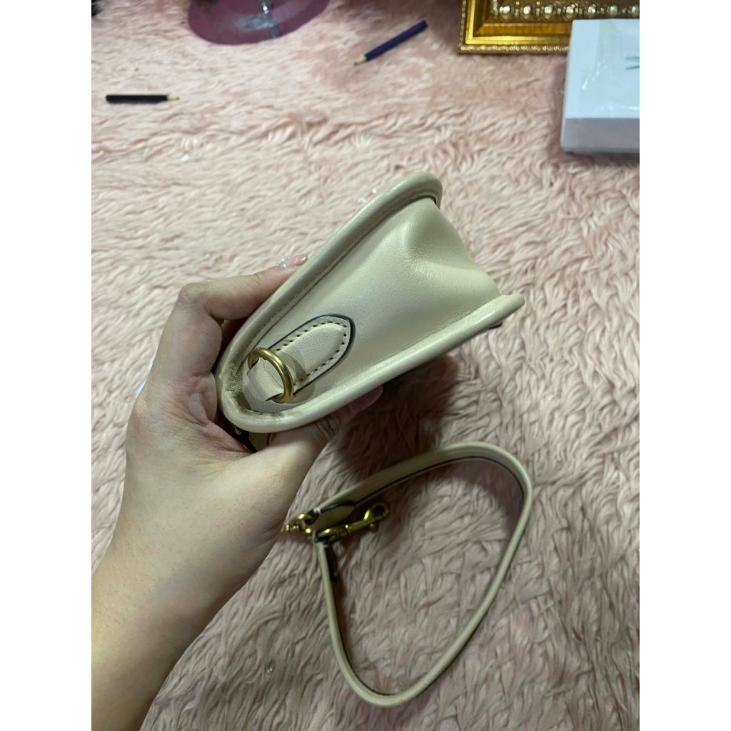 ORIG Preloved CCH Swinger Small Beige Bag 20 In Signature Jacquard