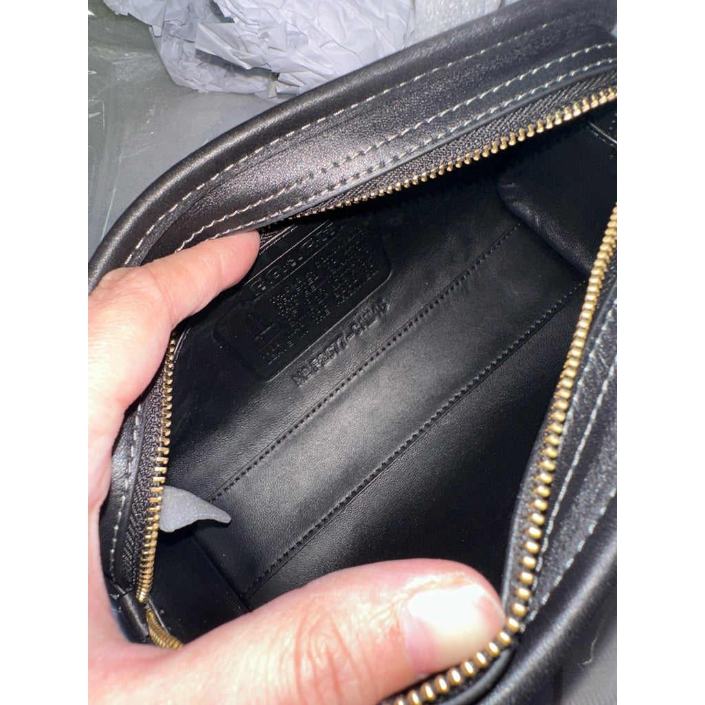 ORIG & IMPORTED CCH Retail Swing Zip 20 Shoulder Small Black Bag