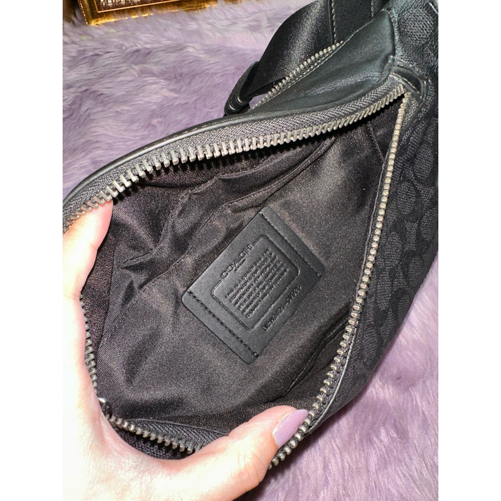 ORIG & IMPORTED CCH Warren Belt Men Black Bag In Signature Canvas