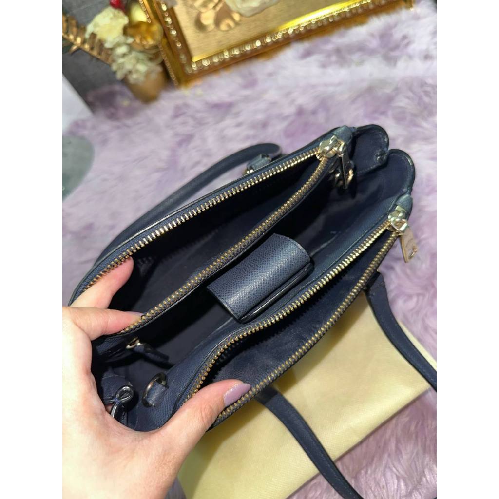ORIG Preloved CCH Stanton Carryall 26 in Crossgrain Leather Blue Bag
