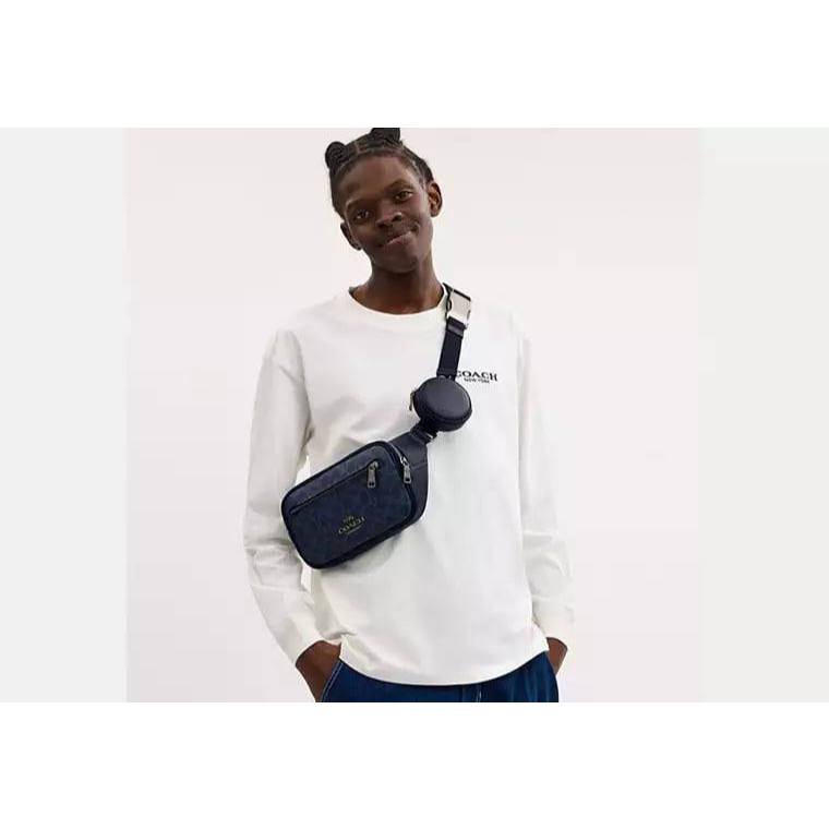 ORIG & IMPORTED CCH Elias Belt Black Men Bag In Signature Canvas