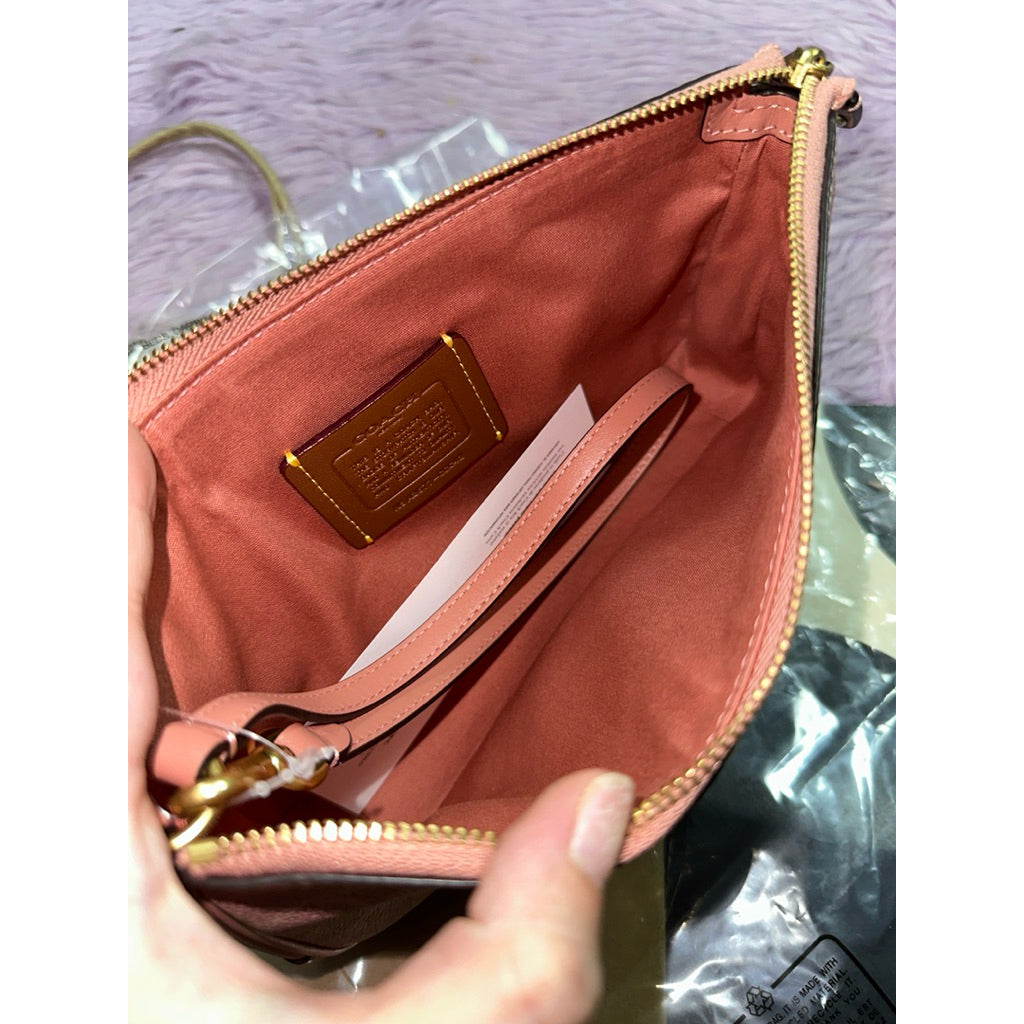 ORIG & IMPORTED CCH Retail Plaza 18 and 22 Small Shoulder Bag Pink