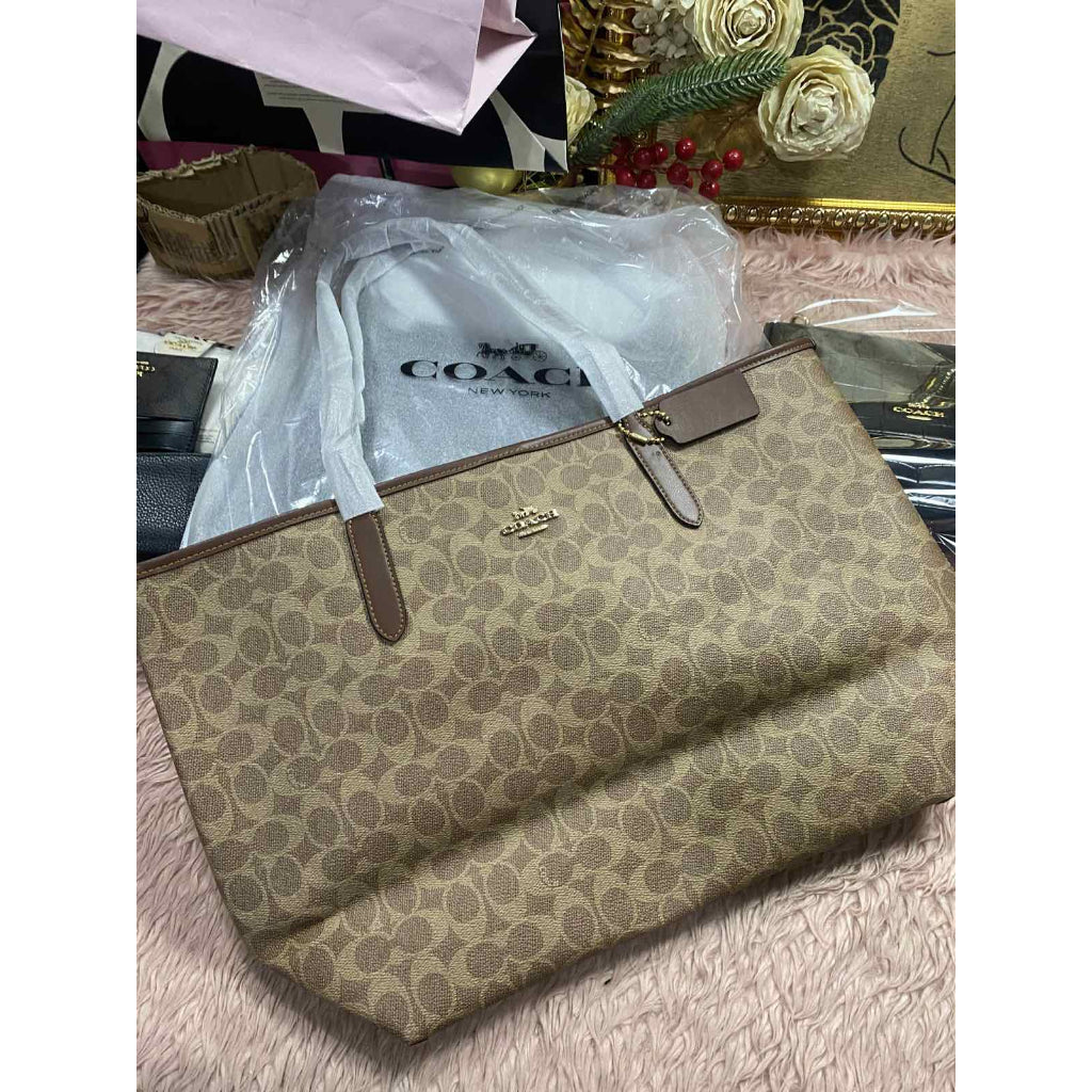ORIG & IMPORTED CCH City Tote Large Bag In Signature Canvas Khaki Brown
