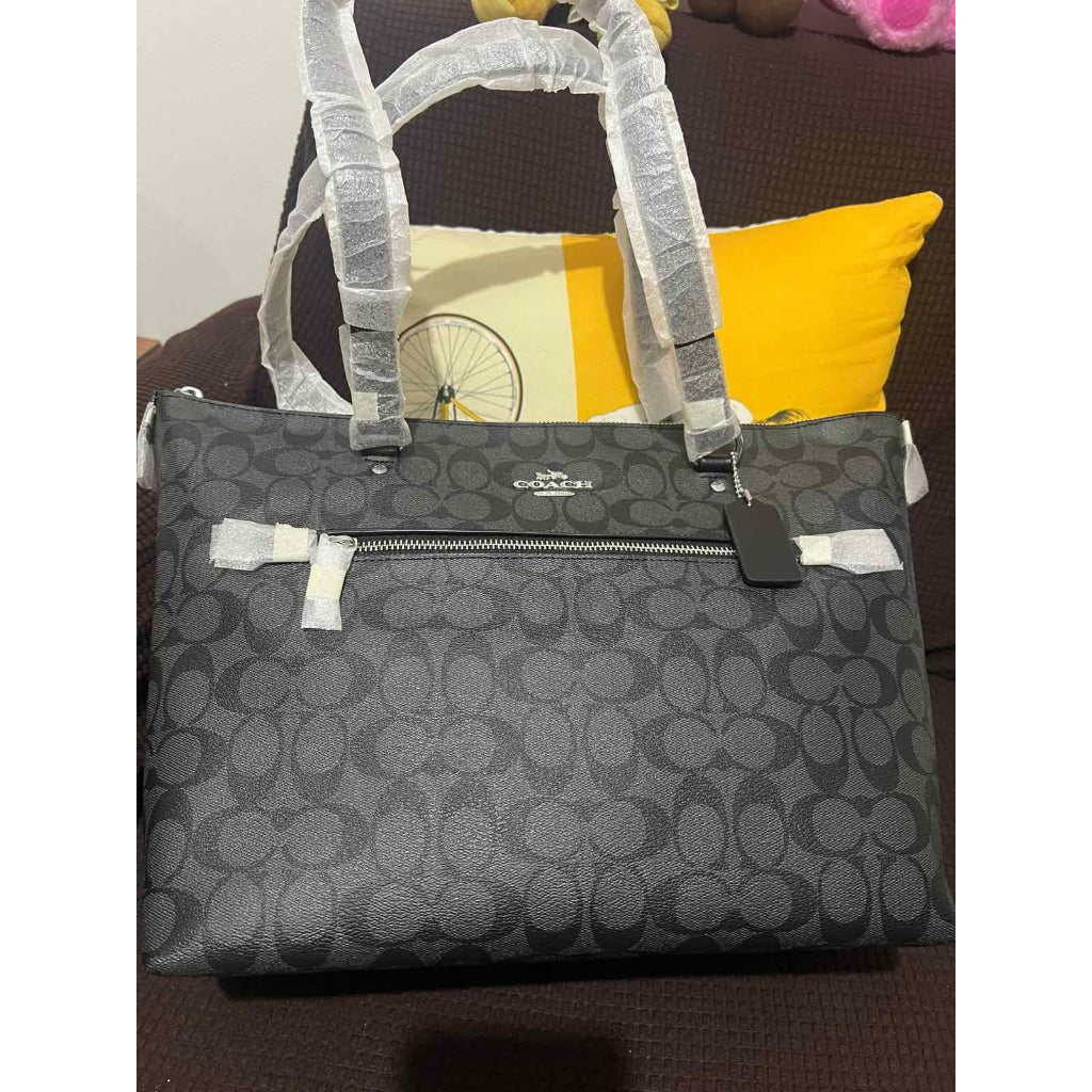 ORIG & IMPORTED CCH Gallery Tote Black Bag In Signature Canvas