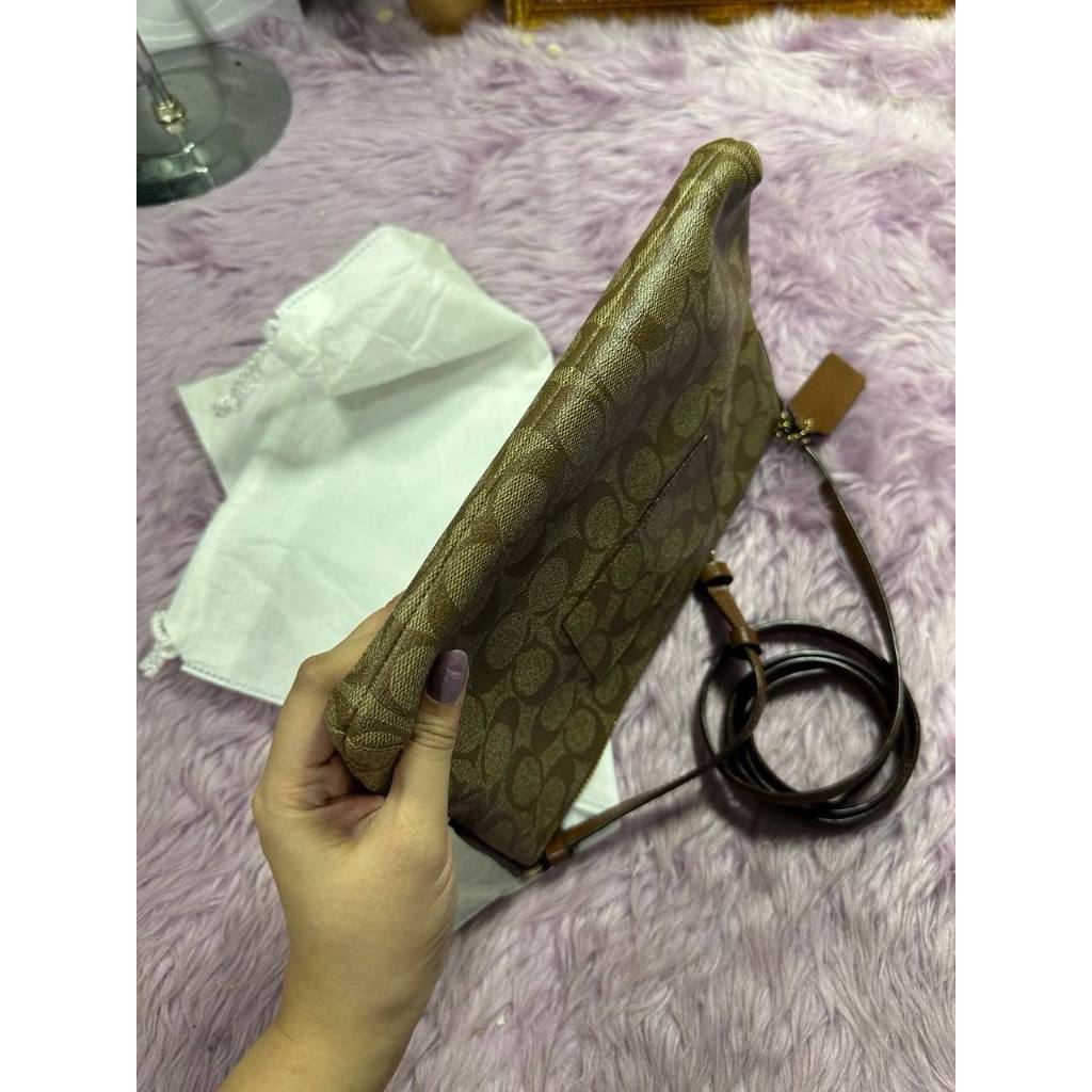 ORIG Preloved CCH East/West Crossbody Small Slim Khaki Brown Bag with Pouch
