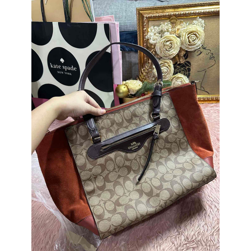ORIG Preloved CCH Kleo Carryall Large Tote Orange Bag In Signature Canvas
