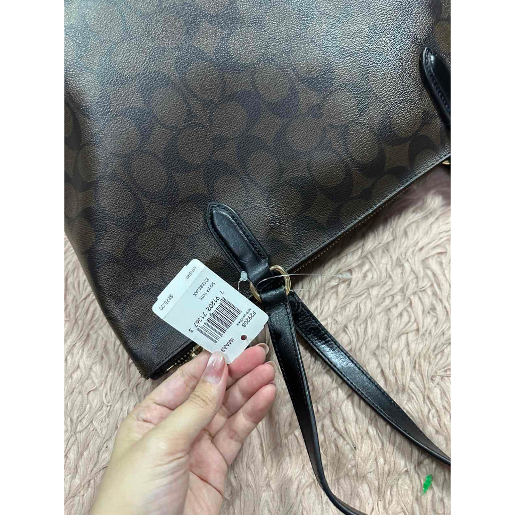 ORIG & IMPORTED CCH RARE Zip Top Tote Brown Medium Bag