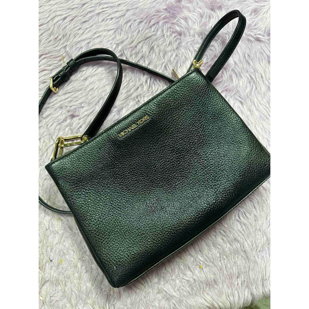 ORIG Preloved MK Trisha Medium Pebbled Leather Crossbody Black Bag