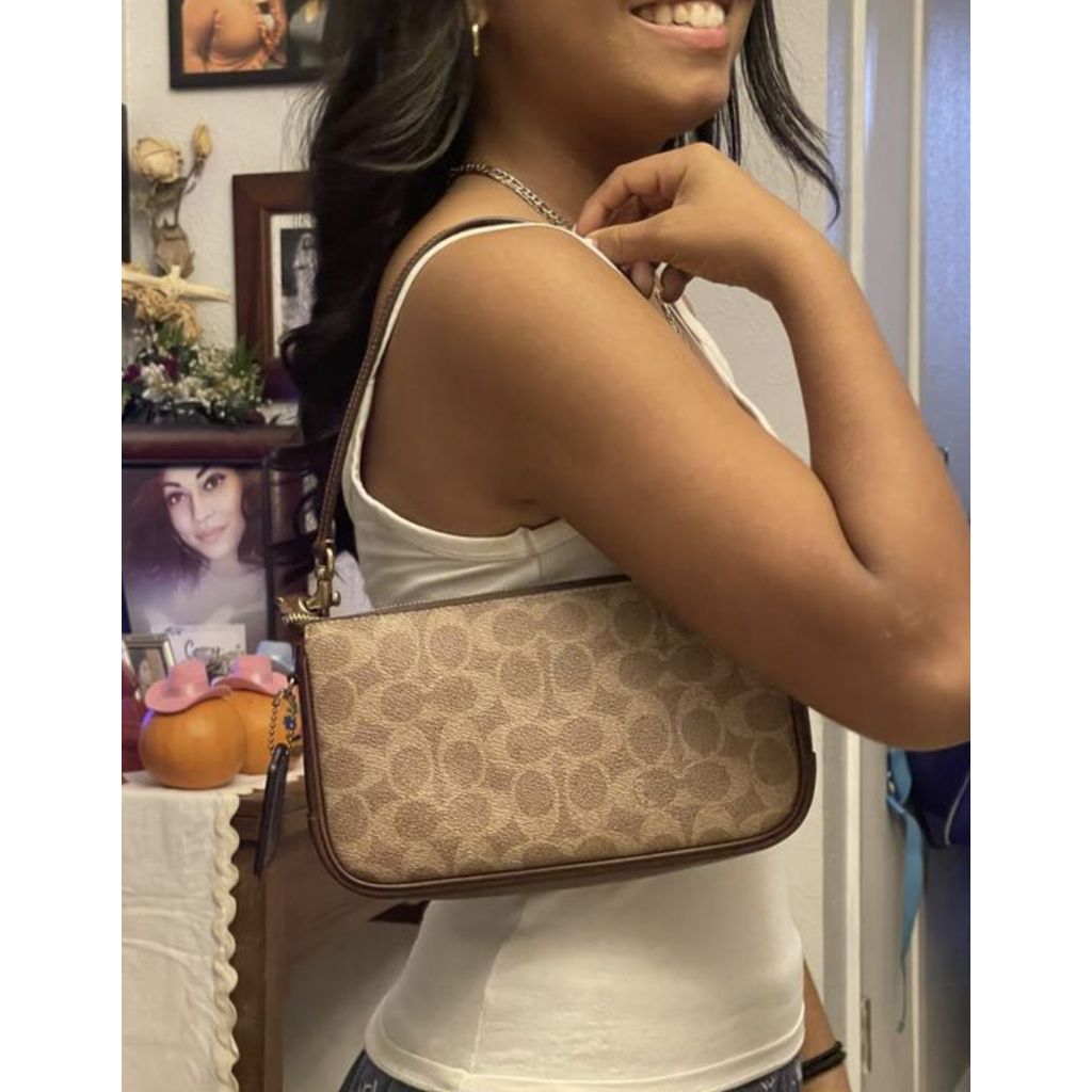 ORIG & IMPORTED CCH Retail Plaza 22 Small Shoulder Bag in Tan Brown