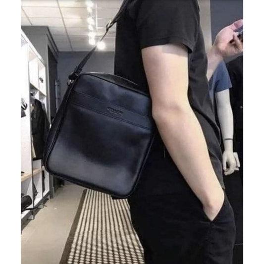 ORIG Preloved CCH Charles Flight Men Black Bag