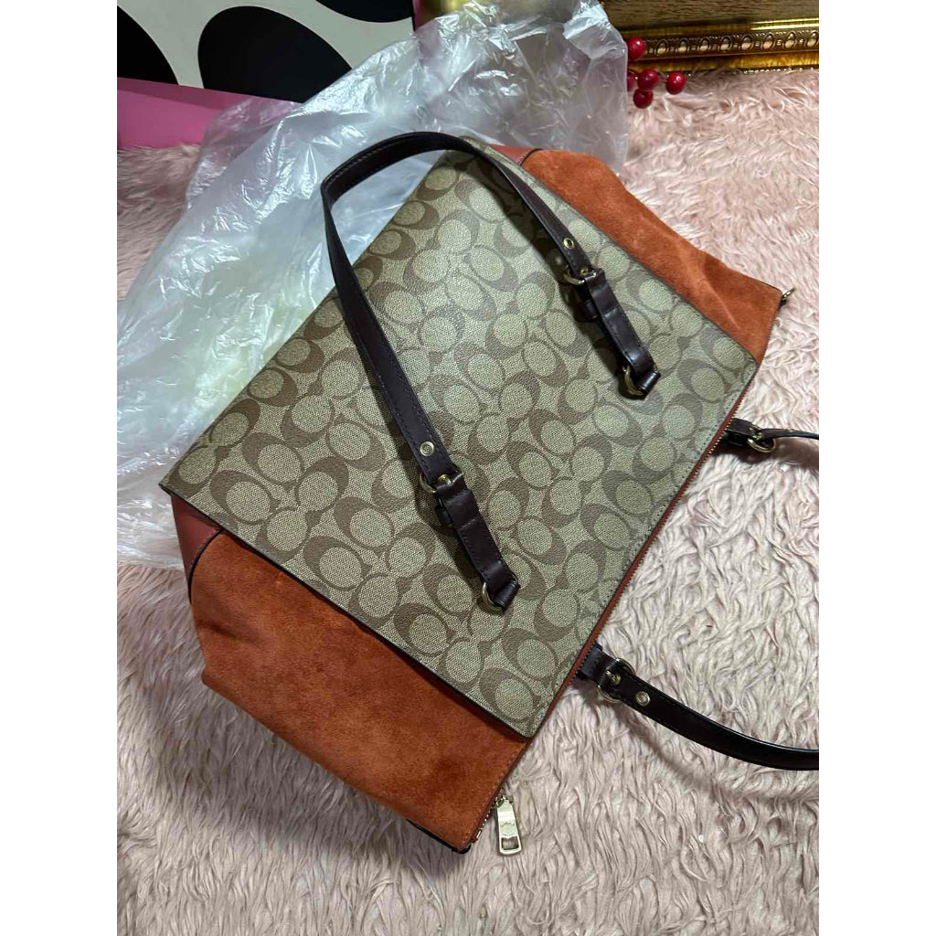 ORIG Preloved CCH Kleo Carryall Large Tote Orange Bag In Signature Canvas