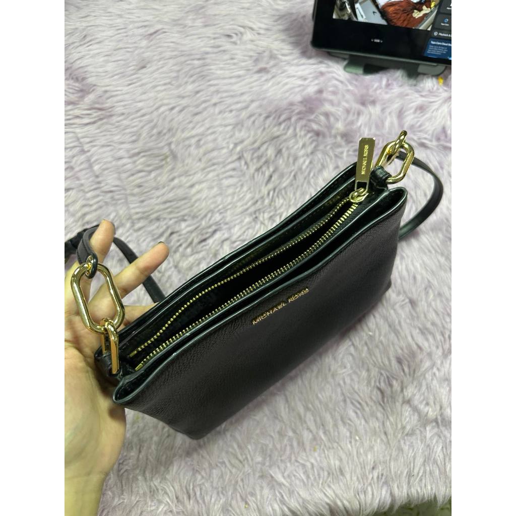 ORIG Preloved MK Trisha Medium Pebbled Leather Crossbody Black Bag