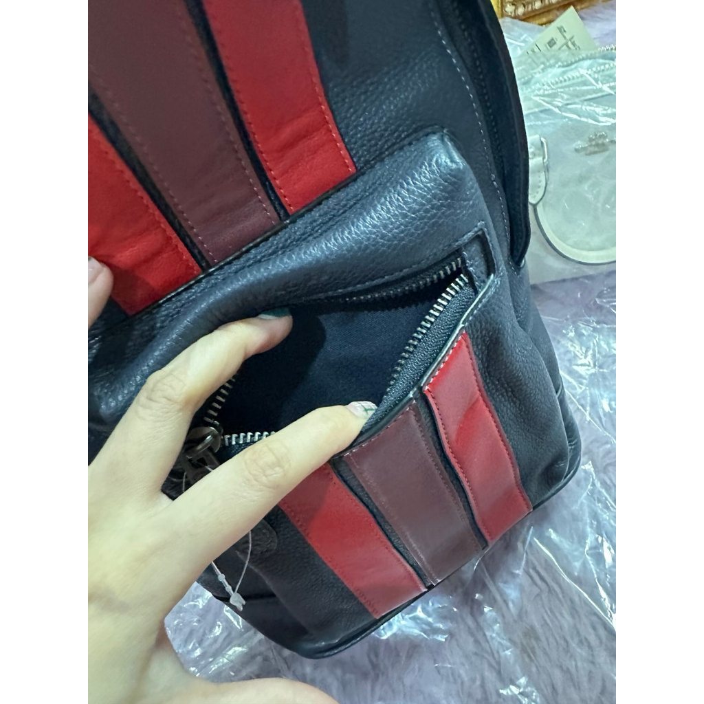 ORIG & IMPORTED CCH NWest Pack With Varsity Stripe Men Body Bag Navy/Red