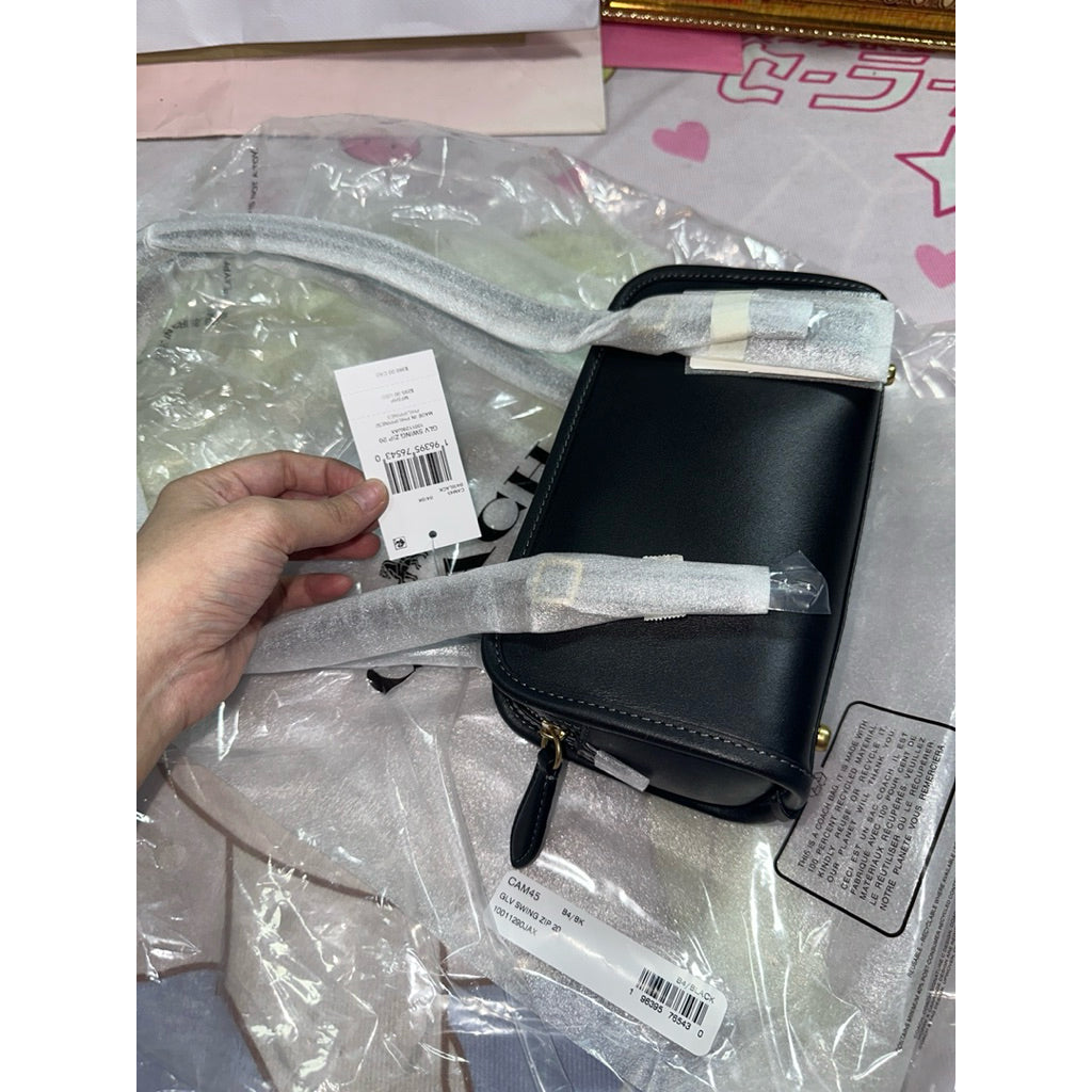 ORIG & IMPORTED CCH Retail Swing Zip 20 Shoulder Small Black Bag
