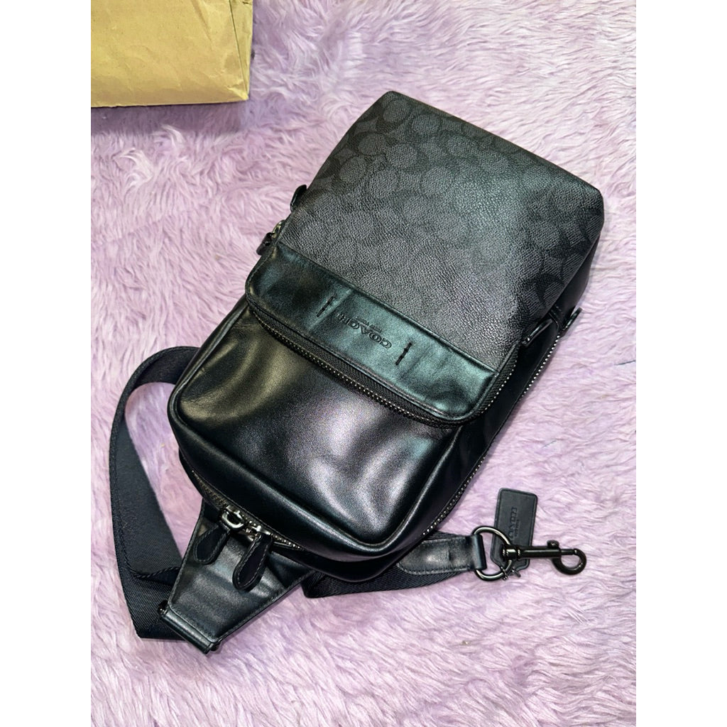 ORIG Preloved CCH Retail Gotham Pack In Signature Canvas Men Body Bag Black