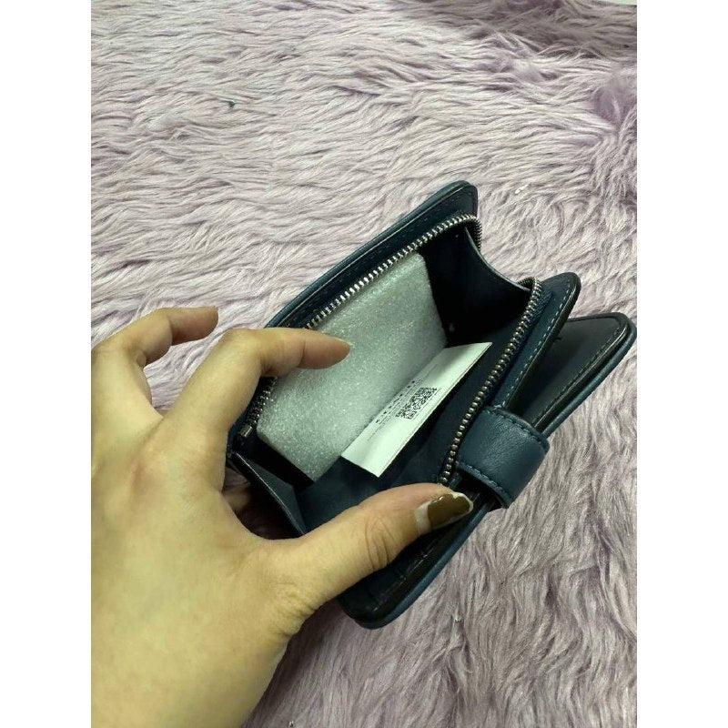ORIG & IMPORTED CCH Retail Tabby Medium Wallet Blue/Green