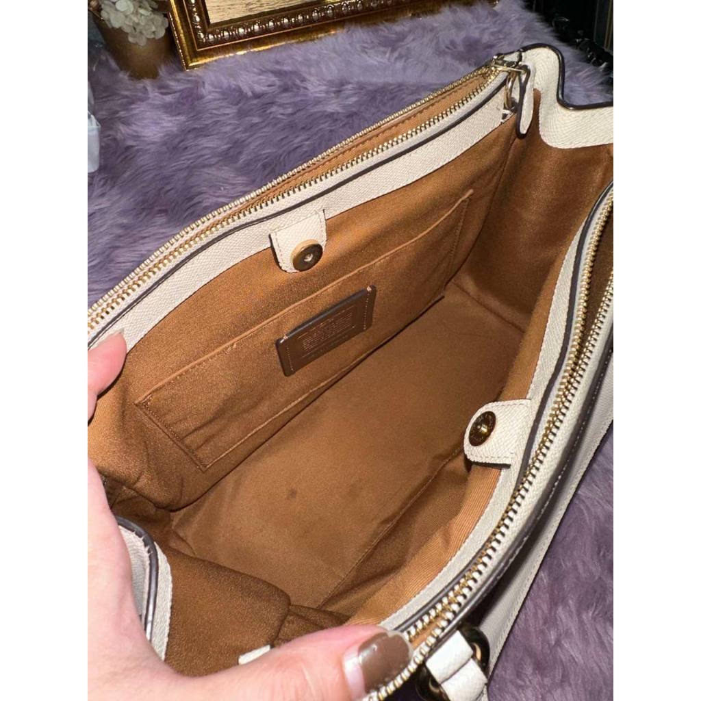 ORIG Preloved CCH Surrey Carryall Satchel White Bag
