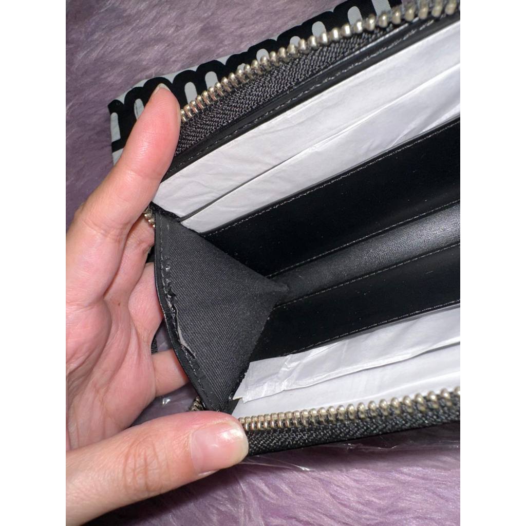 ORIG Preloved MJ The monogram leather zip around black coin card wallet