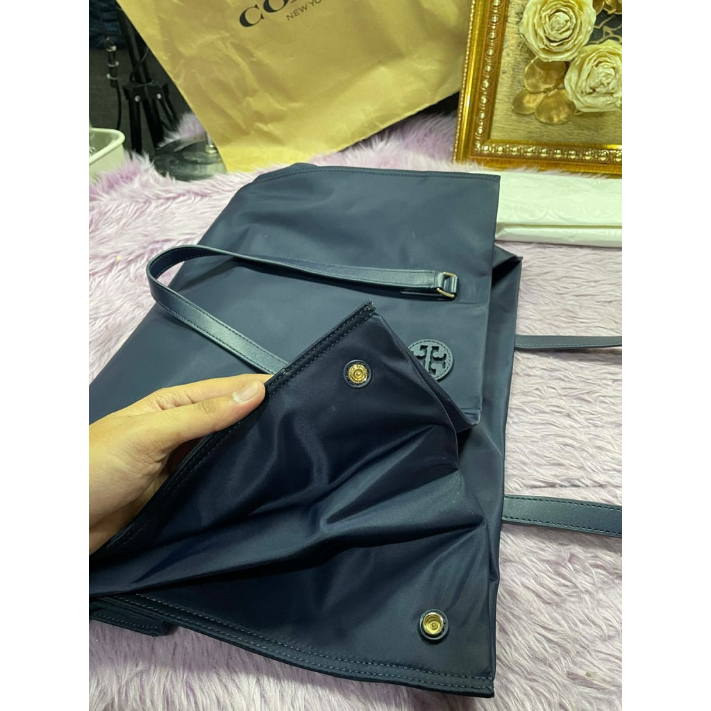 ORIG & IMPORTED TB Ella Medium Nylon Tote Black/Navy Blue Bag